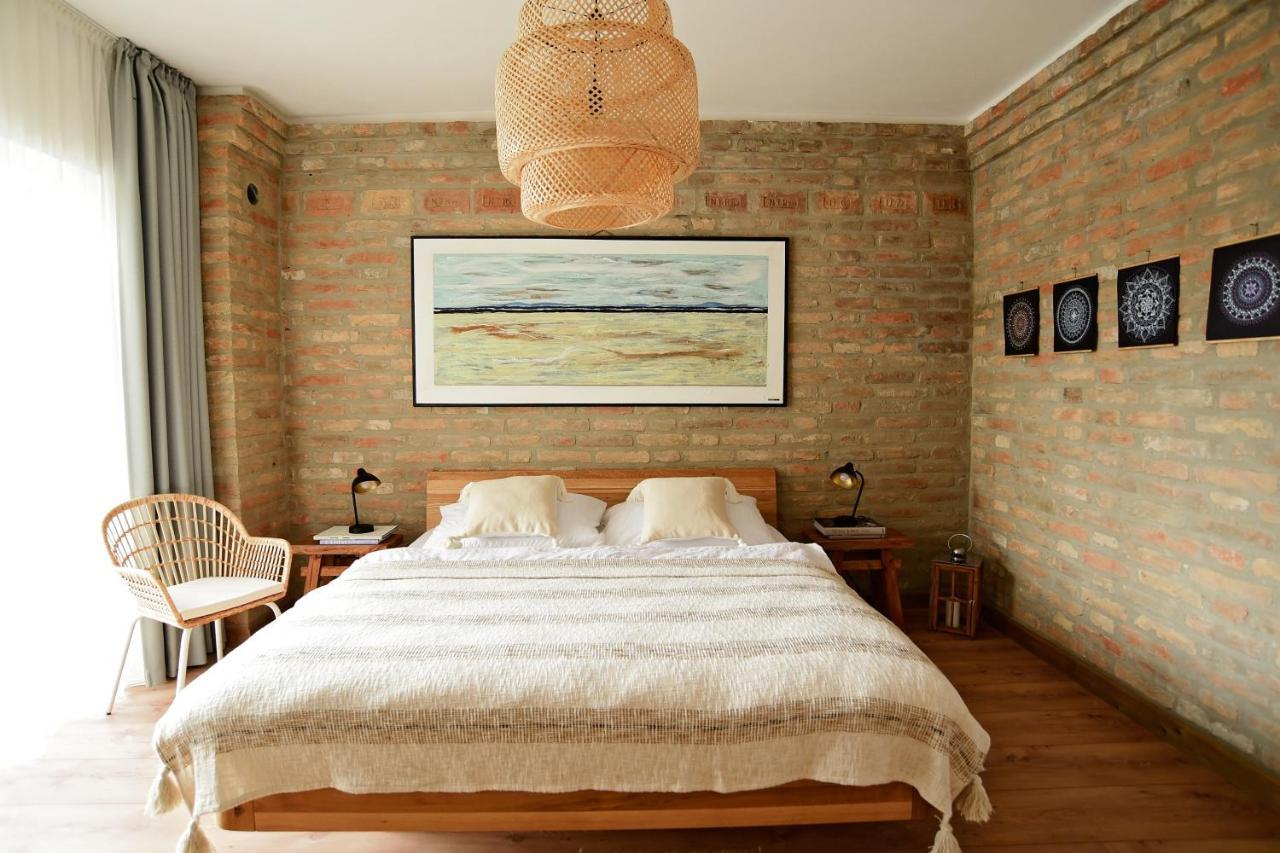 Art Gallery Apartment Nove Zamky Exterior photo