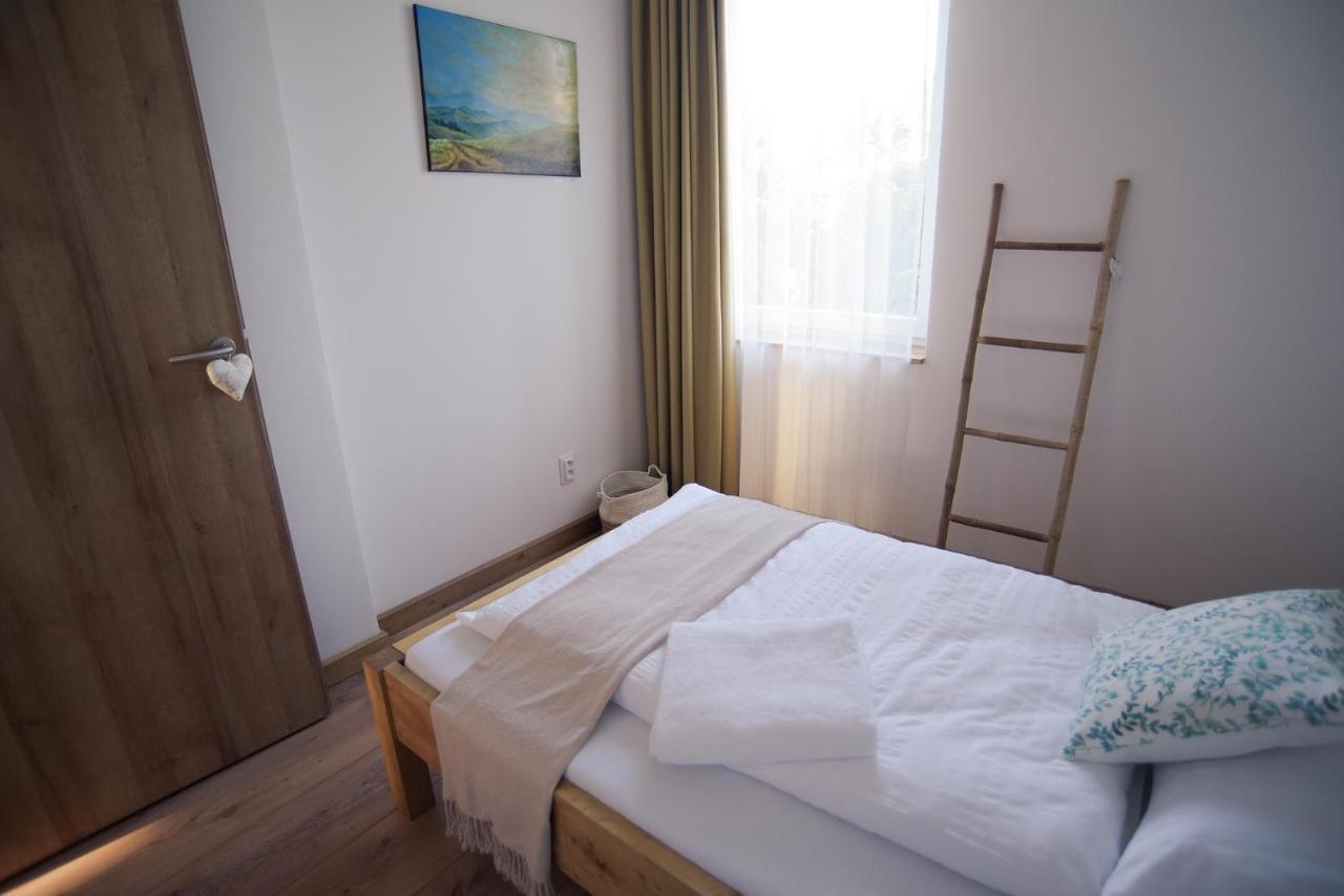 Art Gallery Apartment Nove Zamky Exterior photo